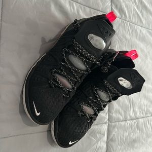 Nike Lebron 18’s